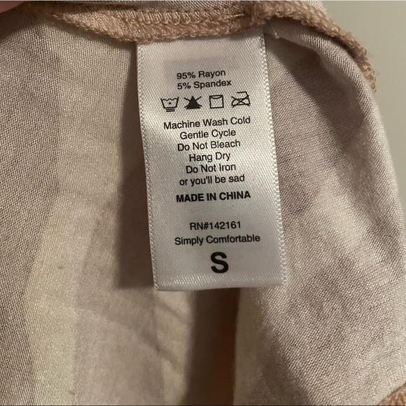 EUC LulaRoe Debra peasant top-LIKE NEW Zebra print - Picture 3 of 3